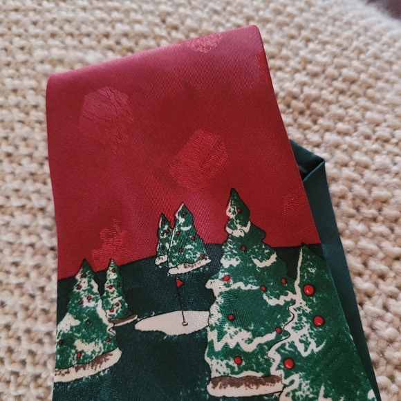 Vintage Christmas Golf Tie - Picture 6 of 10